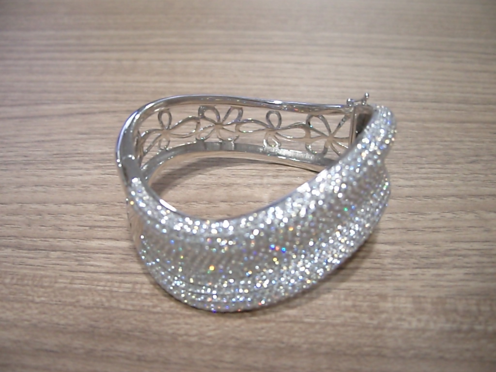 Pulseira em Ouro 18k com Diamante