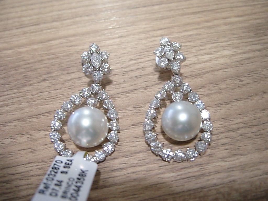 Brinco em Ouro 18k com Diamante e Pérola