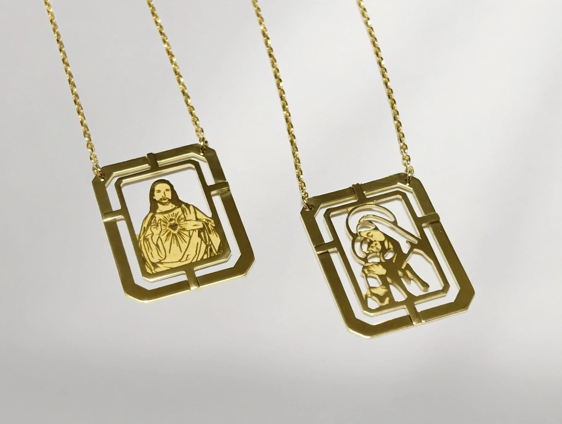 Escapulário Coração em Ouro Amarelo 18k