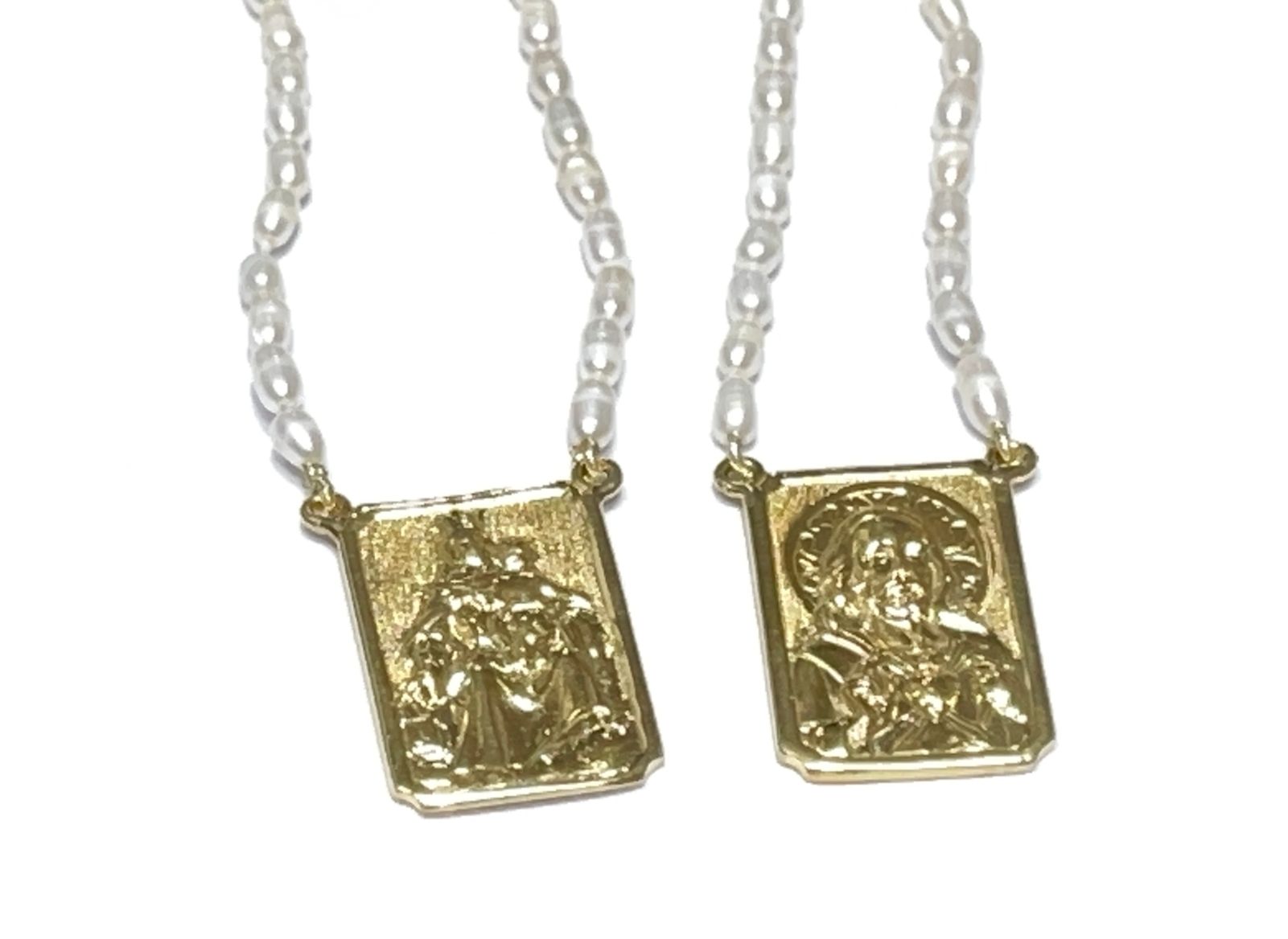Escapulário em Ouro Amarelo 18k com Pérola