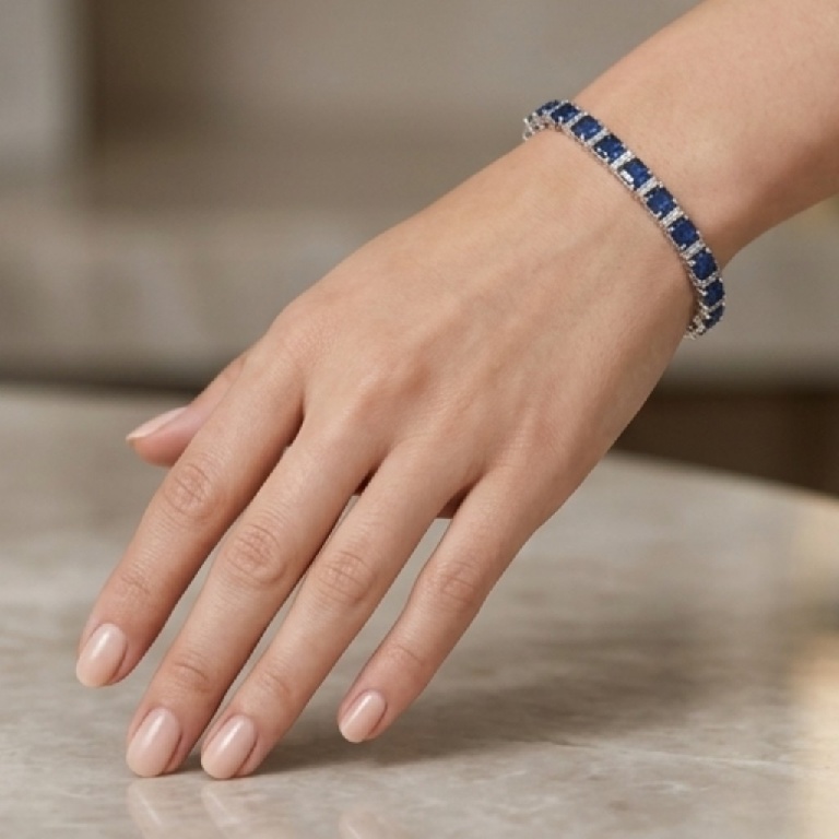 Pulseira em Ouro Branco 18k com Safira